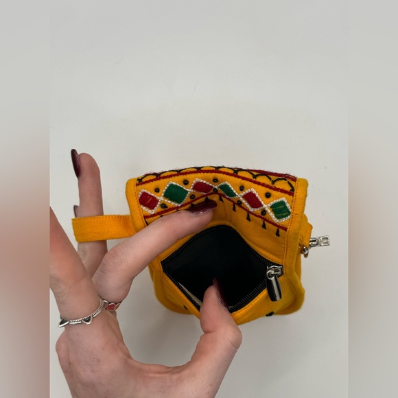 Embroidered Hand Bag - Picture 8 of 8